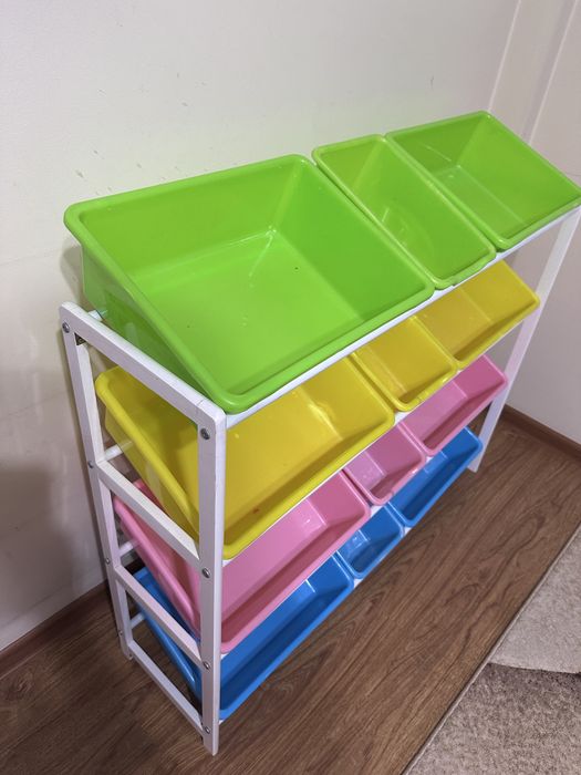 Продам стеллаж для игрушек