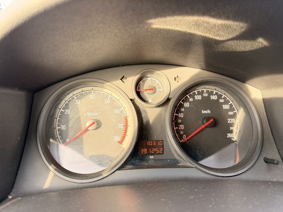 Opel astra h 1.4
