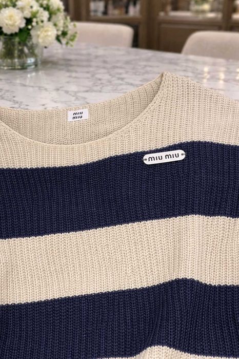 бял блуза плетена пуловер miumiu миумиу райе бежово син нов с чантичка