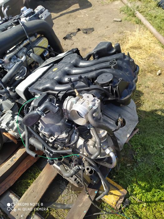 Двигатель на Volkswagen V 2.0 AZJ