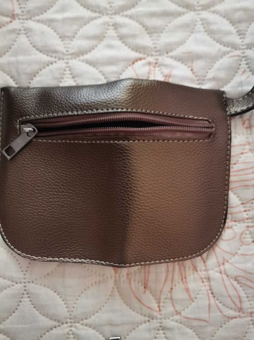 Нова дамска чанта