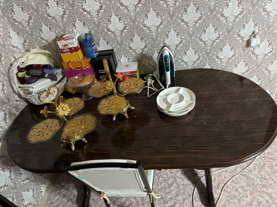 Продам стол деревянный