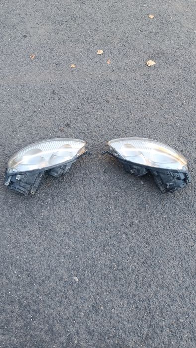 • ОРИГИНАЛНИ рефлекторни фарове за Голф 5 и др. 100% ЗДРАВИ (полирани)