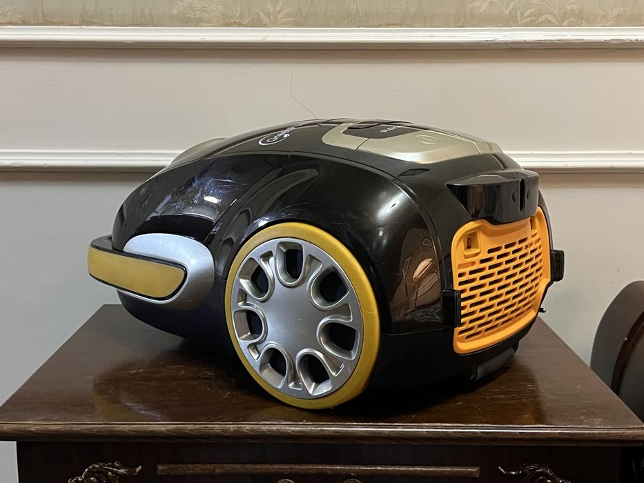 Пылесос Beston VCB6020-B