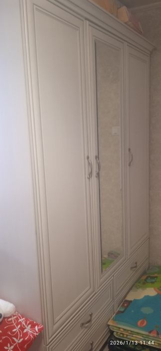 Продам шифонер срочно