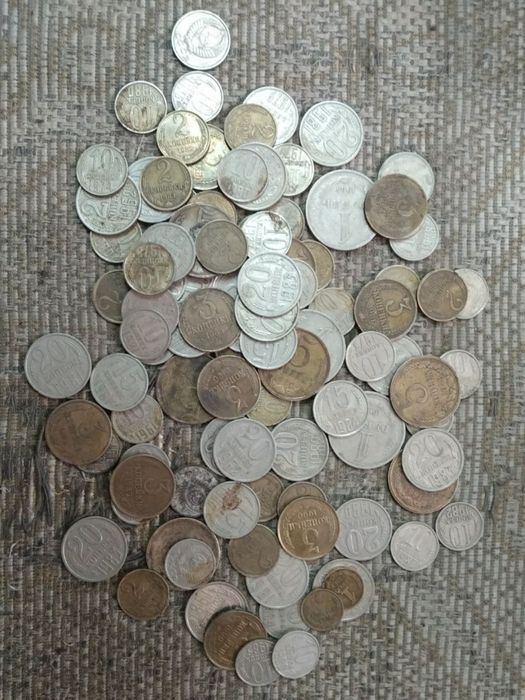 Монеты разные.СССР. Монеты России 2 рубля.