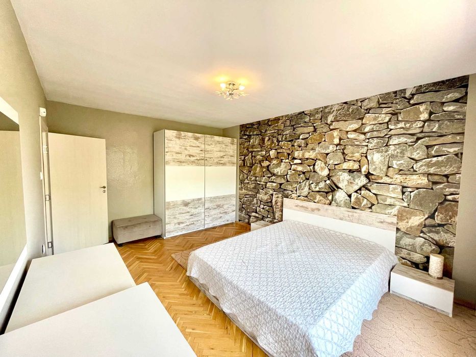 Дава се под наем Тристаен апартамент в Варна, Цветен квартал - 94 кв.м за 699 € - Снимка #4