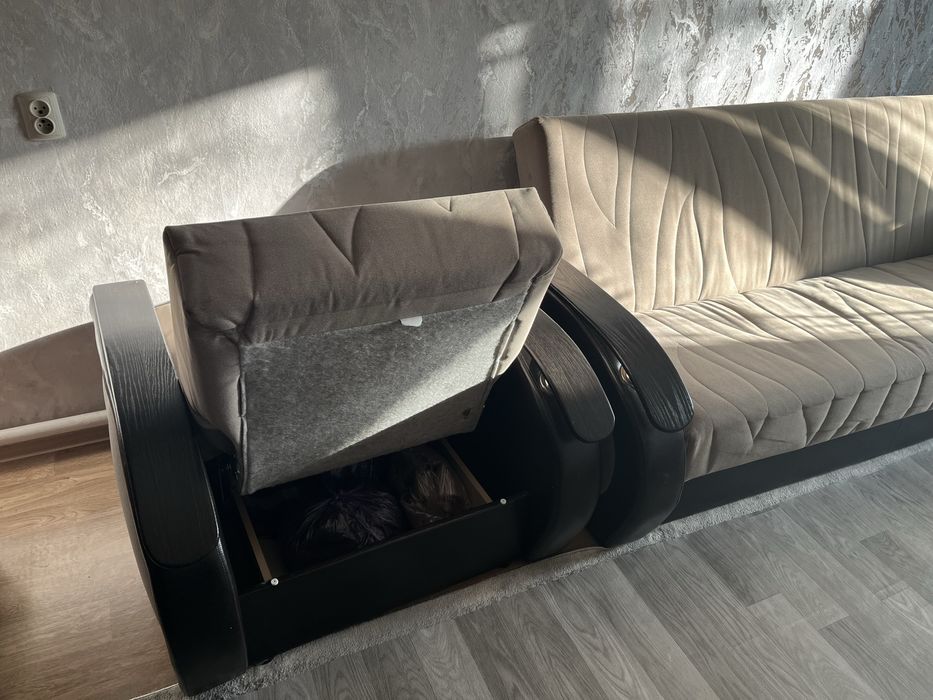 Диван и два кресло