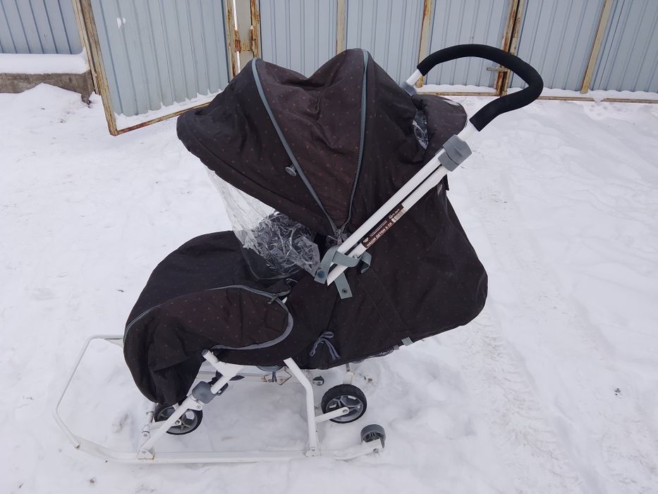 Продам санки почти новые