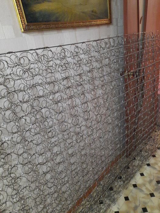 Отдам бесплатно сетку от матраса.