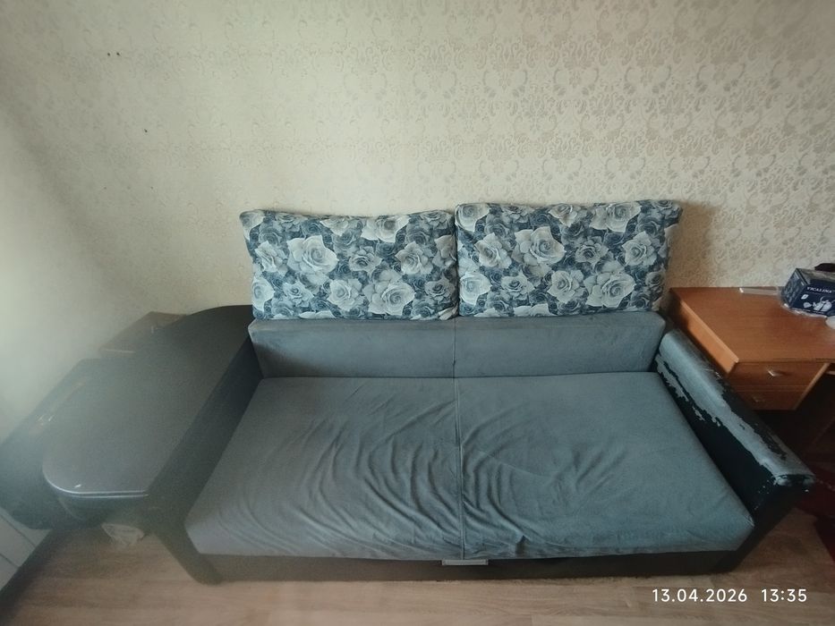 Диван- кровать б/у