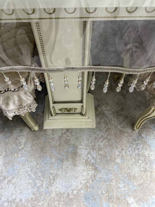 Стол стулия для зала