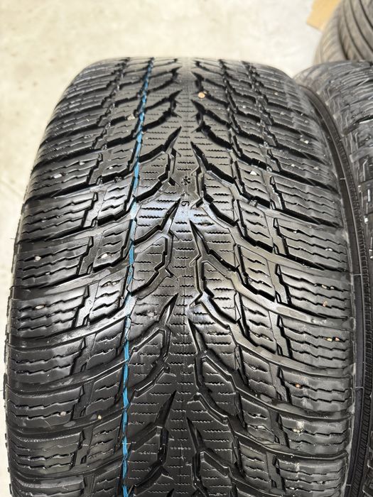Anvelope iarna 245.45.18’ Nokian 7mm