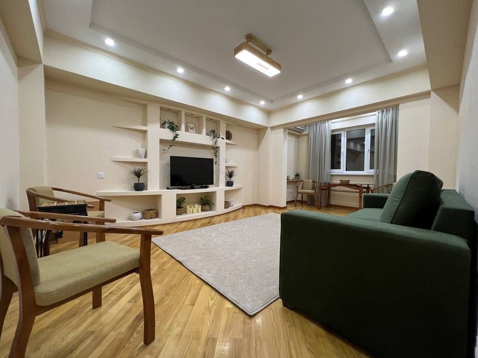 Сдается квартира, ЦУМ, м.Ойбек