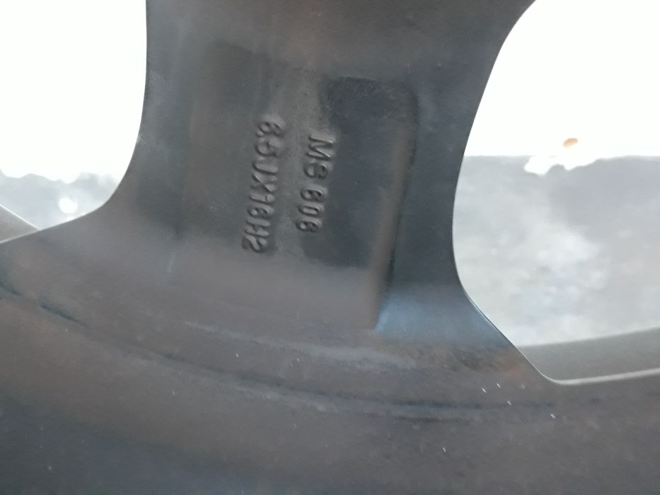 Jante ford kuga anvelope 215 65 16 5 x 108