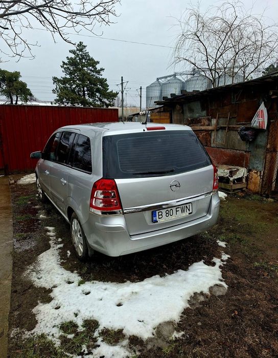 Opel Zafira gri electric