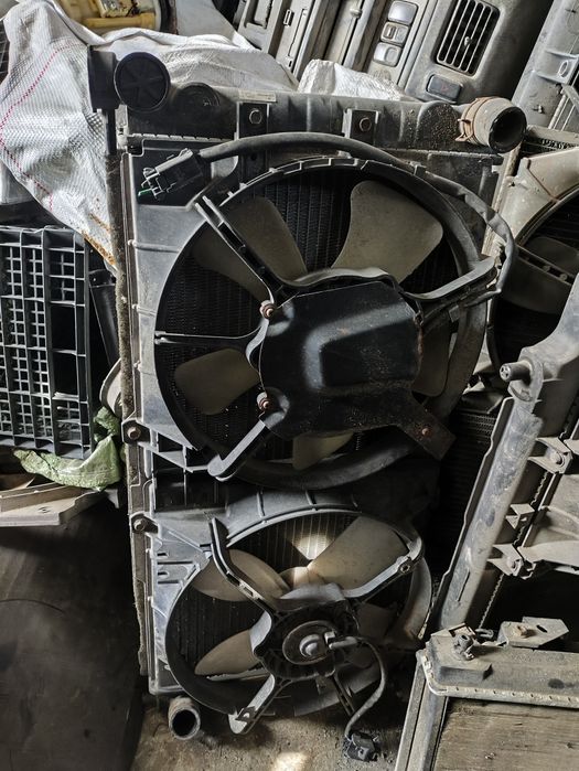 Радиатор на мазду 323 FBA