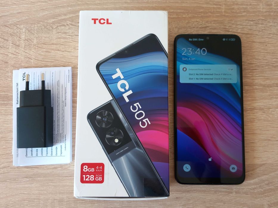 Нов смалтфон TCL 505
