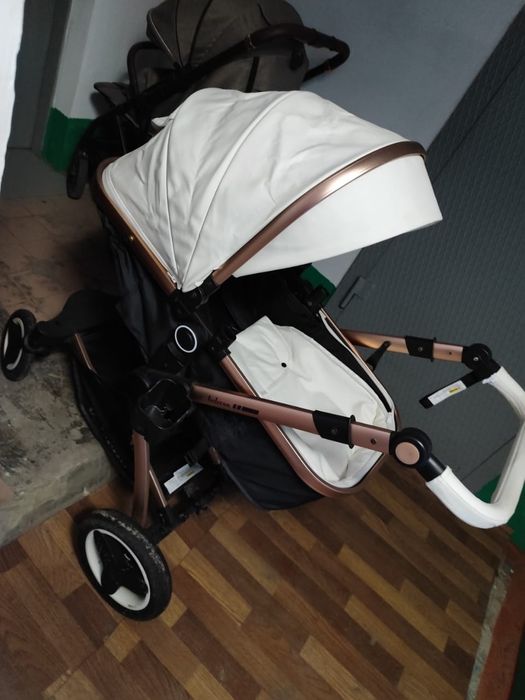 Продам детскую коляску