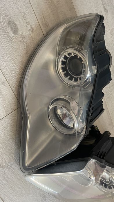 Фар ляв фар десен VW Touareg фейслифт