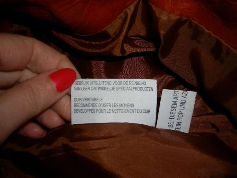 Много елегантна пола от естествена кожа размер "S" марка "Trousers