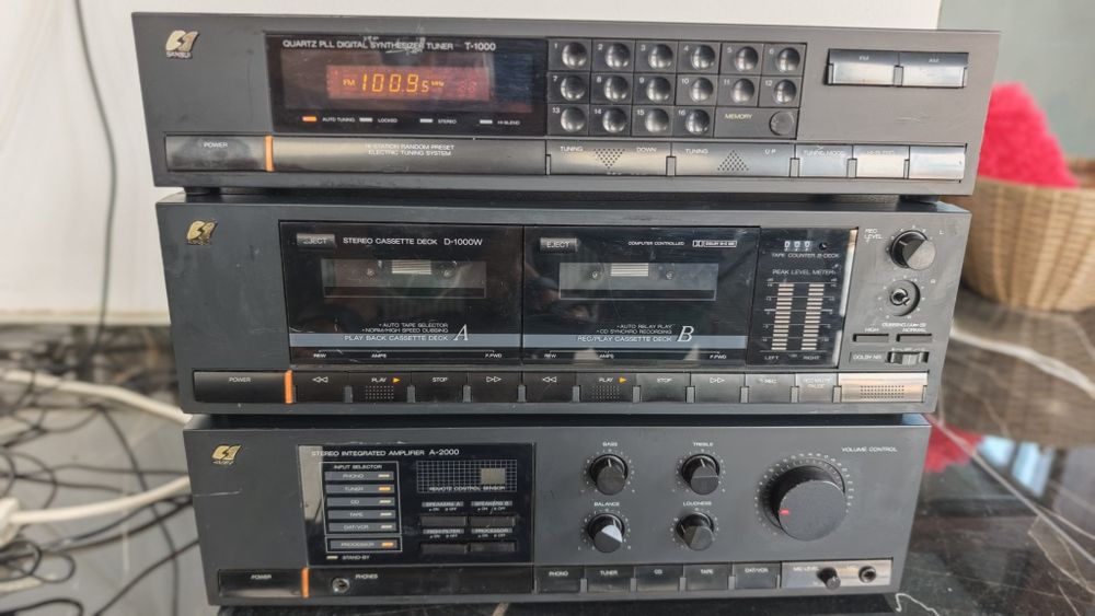 Sistem audio Sansui