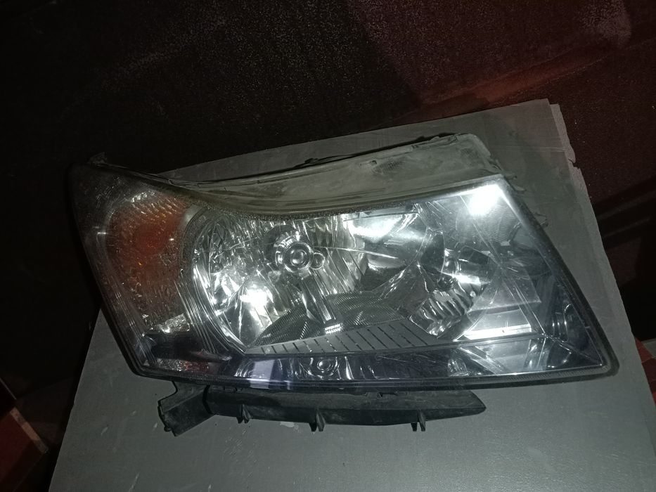 Продам фару Шевроле Круз