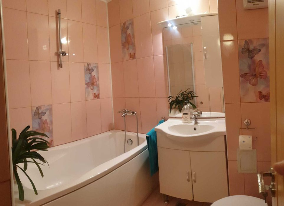 Apartament UNTOLD 4 persoane (la cerere 6) * parcare privata * 2 dormitoare