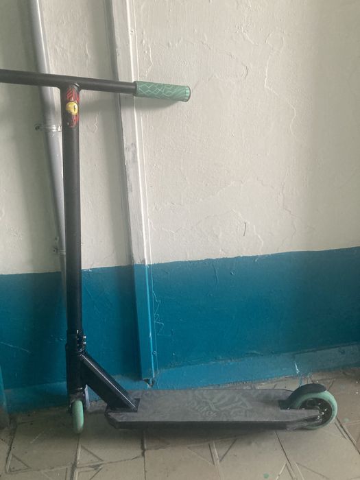 Самокат трюковой