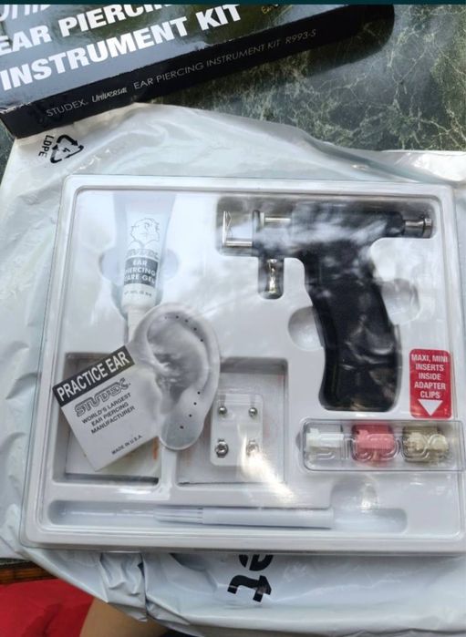 Прокалывание ушей пирсинг носа