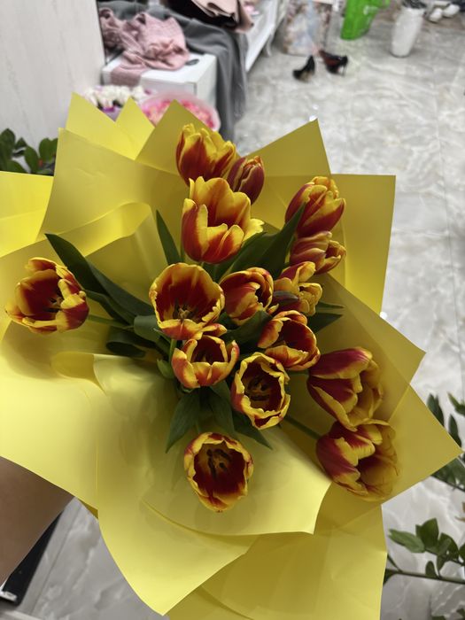 цветы .Тюльпаны и розы