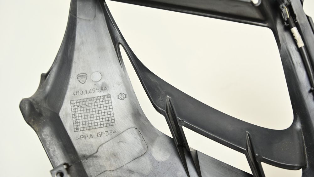 Semnalizare Fata Stanga Cu Carena Ducati Diavel 1200 2010 - 2014