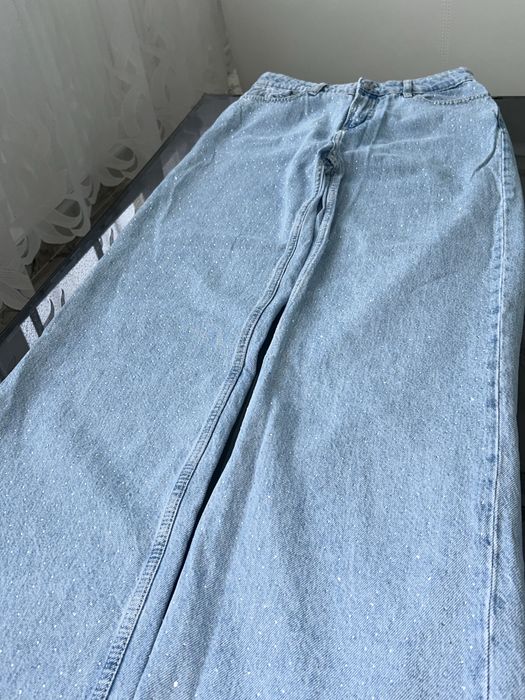 Blugi cu pietricele-STRADIVARIUS