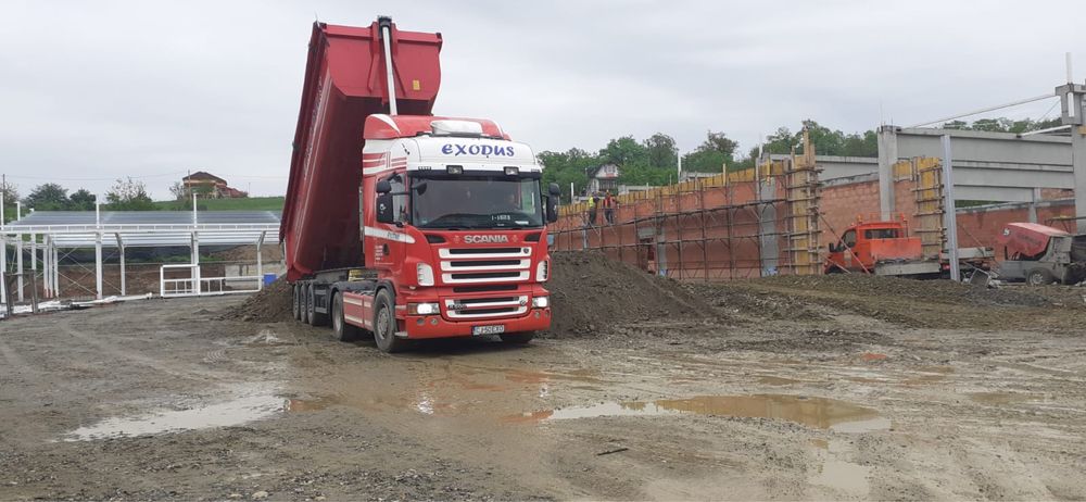Vanzare cu transport nisip, pietris, balast, pamant, piatra sparta.