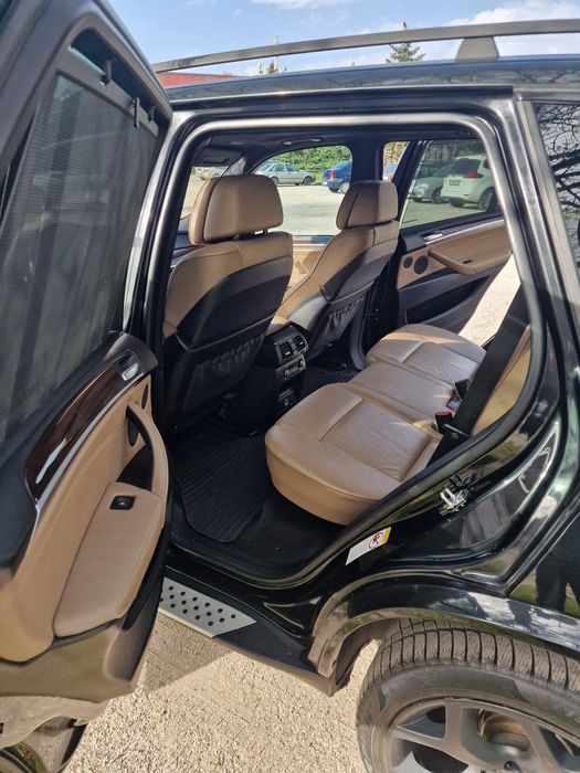 BMW X5 E 70  4.8