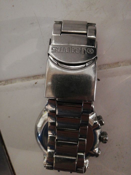 Часовник Swatch Irony