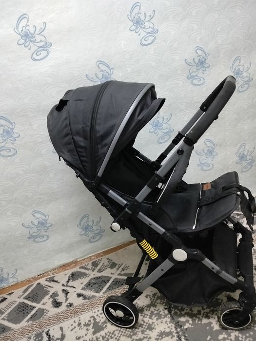 Продам детскую коляску