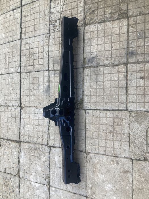 Греда под радйатори за тойота аурис/Toyota auris 06-11г