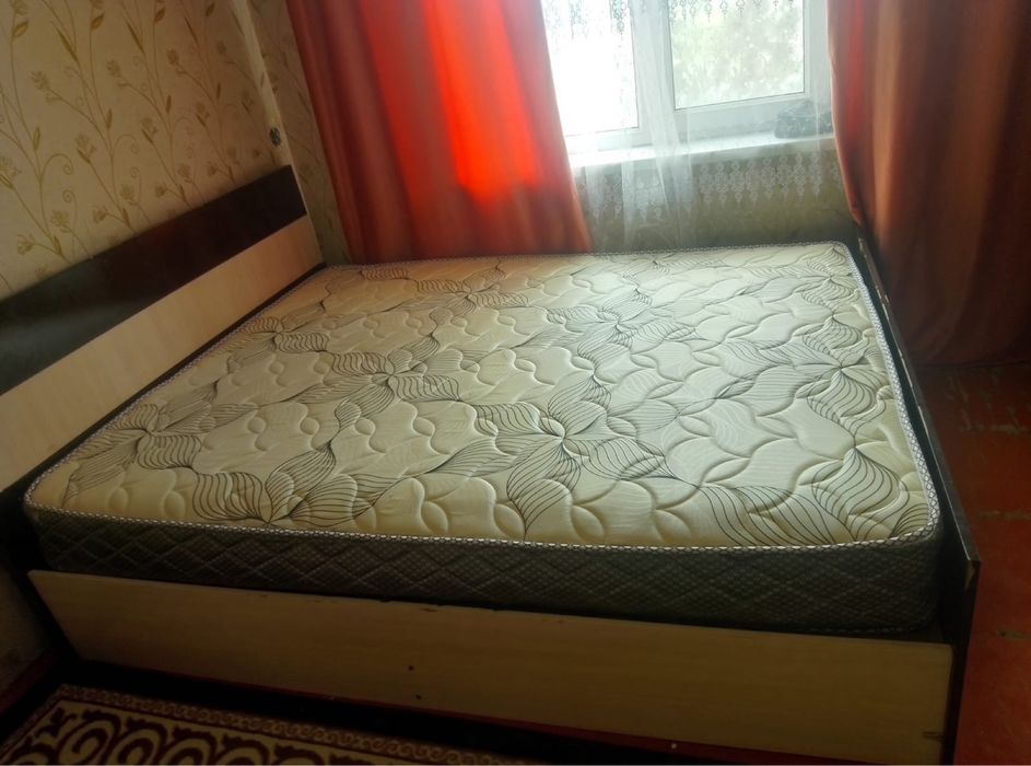 Кровать двухспальная