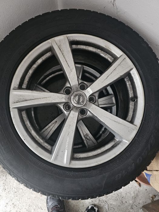 Vand jante Volvo r18