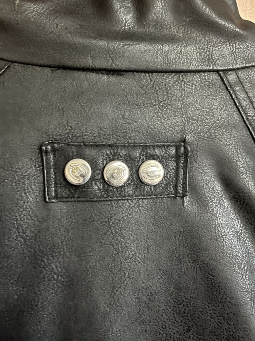 Кожаная женская куртка