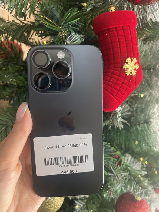 iPhone 16 pro в идиальном состоянии