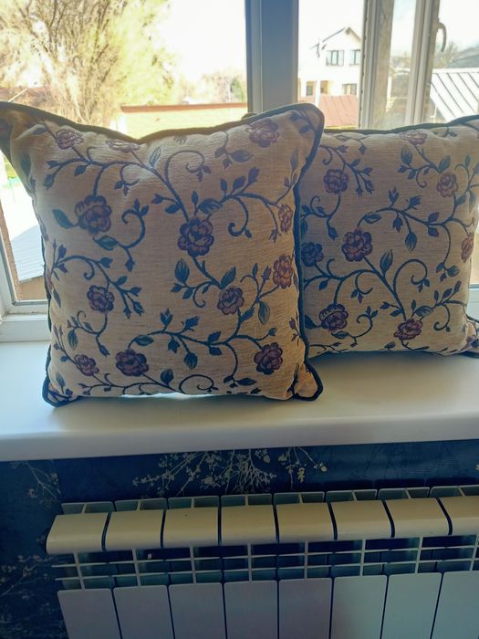 Диванные подушки