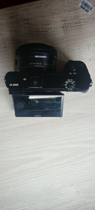Sony a6000 cu obiectiv kit