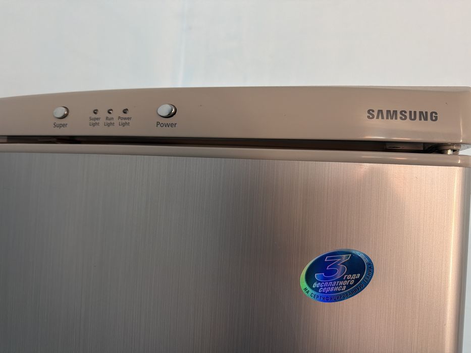 Продам Холодильник Samsung
