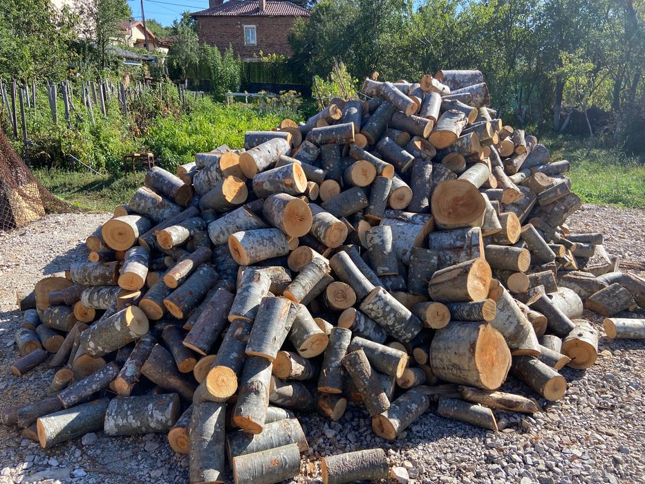 Промоционална цена - ДЪРВА ЗА ОГРЕВ - нарязани и нацепени