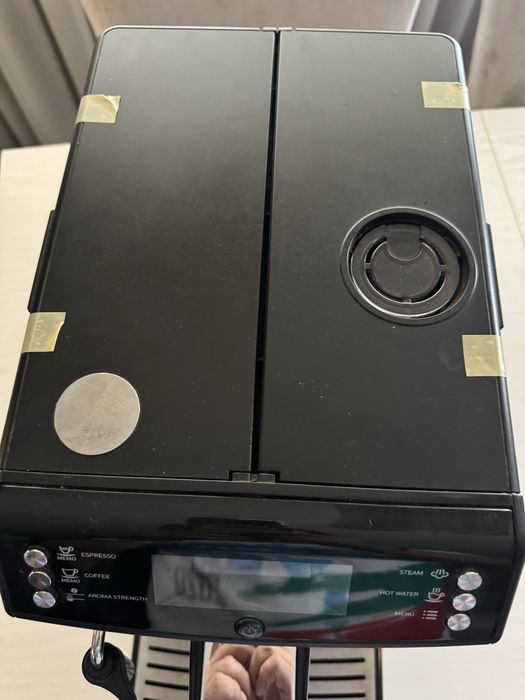 Кафеавтомат PHILIPS EP3510 кафемашина