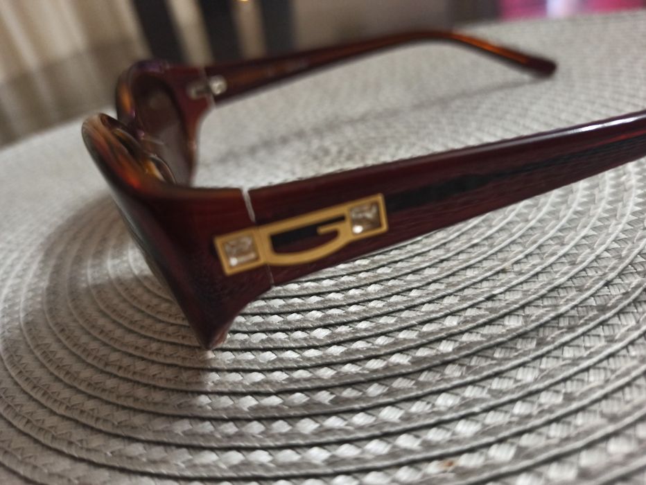 Слънчеви очила Guess