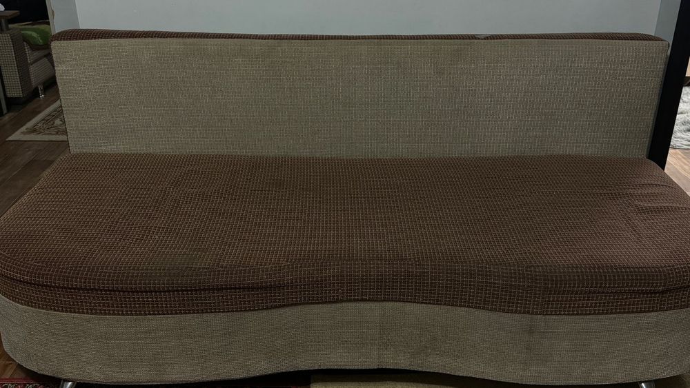 Продам диван ,состояние хорошее