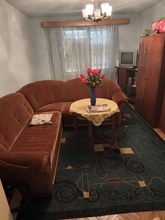 Vand apartament 3 camere Armatei